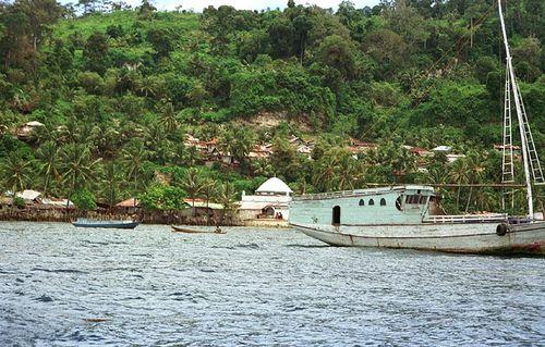 Run Island Maluku