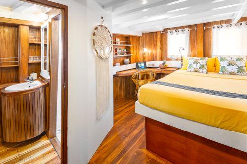 Double Bed Seaview (Main Deck), Cabin 8, MSY Seahorse