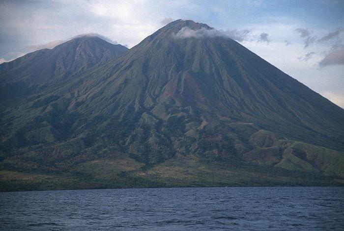 Sangeang Island, Sumbawa